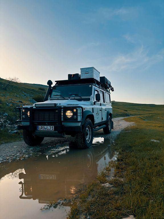 Gebraucht Land Rover Defender SE 122 PS (89 kW) 2007 Weiß Van / Kleinbus