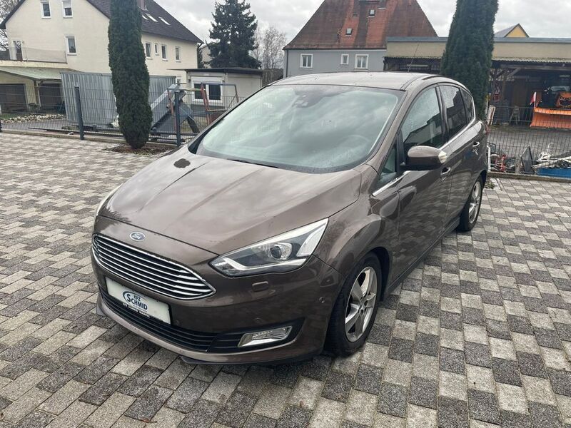 Gebraucht Ford C-MAX Titanium 125 PS (91 kW) 2016 Braun Van / Kleinbus