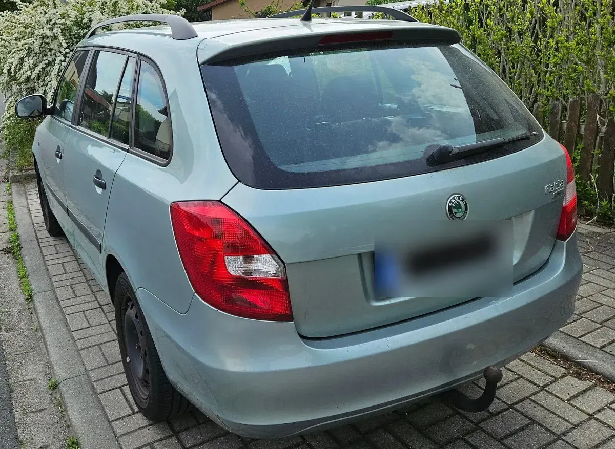 Używany Skoda Fabia 86 KM (63 kW) 2010 Zielony Kombi