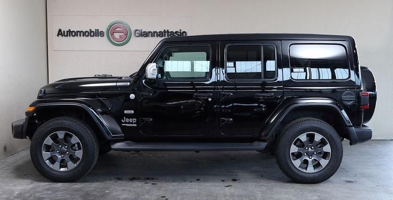 Black clear coat Gebraucht 2020 Jeep Wrangler Overland SUV | 37.990 € (Fairer Preis) - Bild 1/4