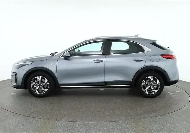 Neu Kia XCeed 150 PS (110 kW) 2026 Silber SUV