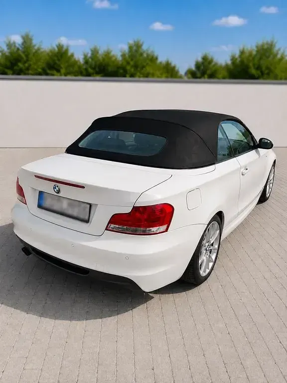 Gebraucht BMW 123 Cabriolet M Sport 204 PS (150 kW) 2009 Weiß Cabrio
