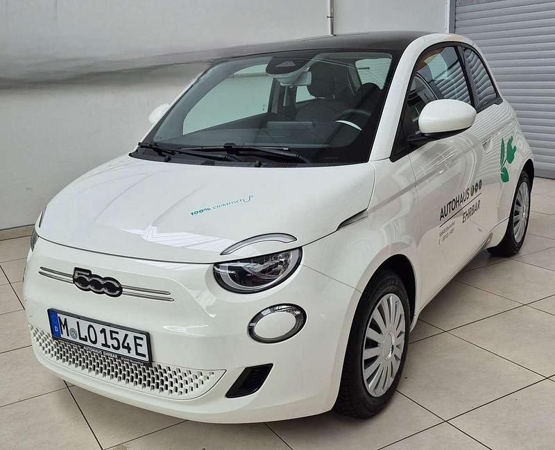 Weiß Gebraucht 2023 Fiat 500e Icon Kleinwagen | 16.980 € (Fairer Preis) - Bild 1/4