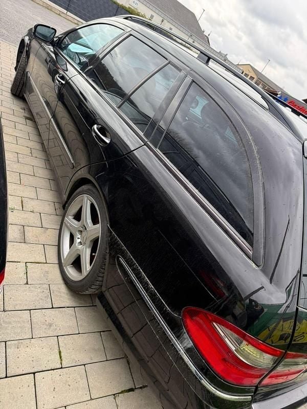 Gebraucht Mercedes E350 292 PS (214 kW) 2008 Schwarz Kombi