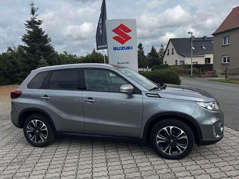 Zcd Gebraucht 2019 Suzuki Vitara Comfort+ SUV | 16.800 € (Etwas zu teuer) - Bild 1/4
