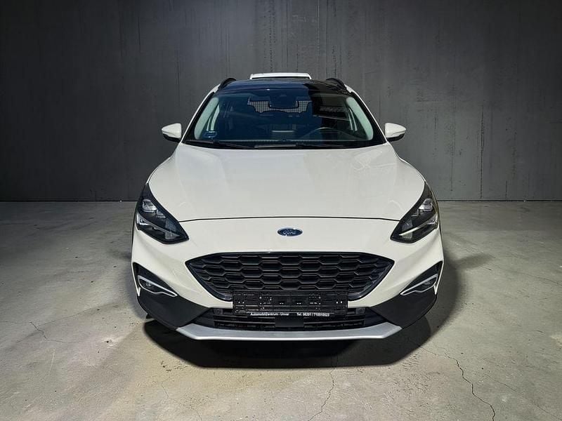 Gebraucht Ford Focus Active 182 PS (133 kW) 2019 Silber Limousine