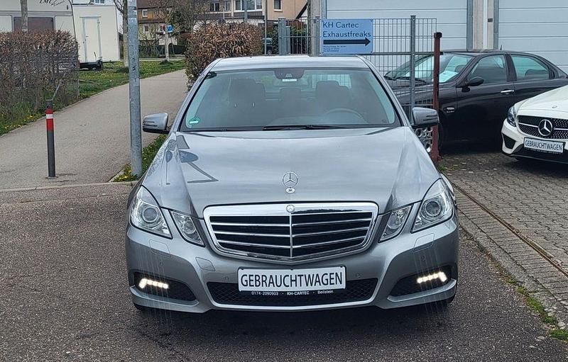 Gebraucht Mercedes E350 292 PS (214 kW) 2010 Silber Limousine
