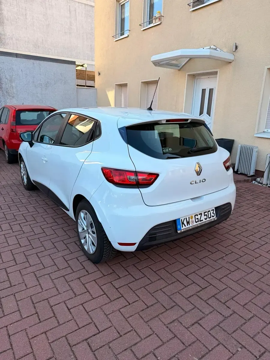 Gebraucht Renault Clio IV 75 PS (55 kW) 2016 Weiß Limousine
