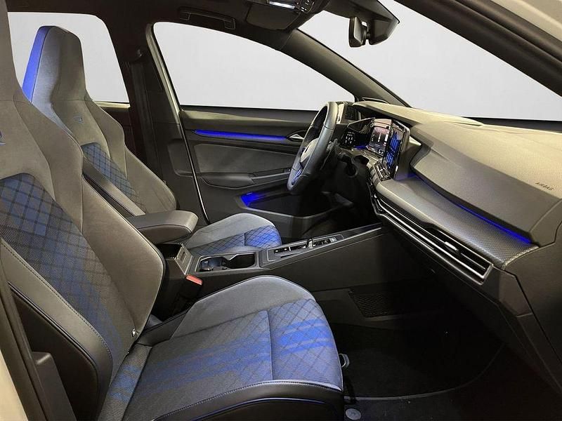 Gebraucht VW Golf VIII R 320 PS (235 kW) 2021 Pure white Limousine