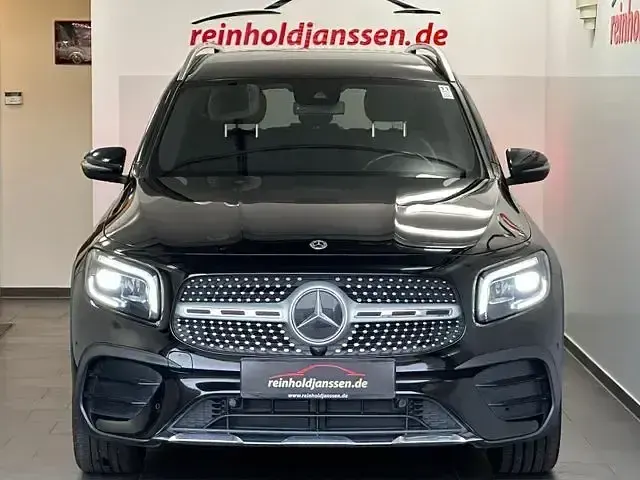 Gebraucht Mercedes GLB220 AMG 190 PS (139 kW) 2022 Schwarz SUV
