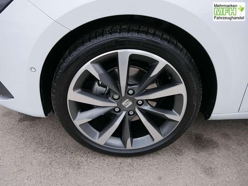 Neu Seat Leon ST FR 150 PS (110 kW) 2026 Nevadaweiß metallic Kombi