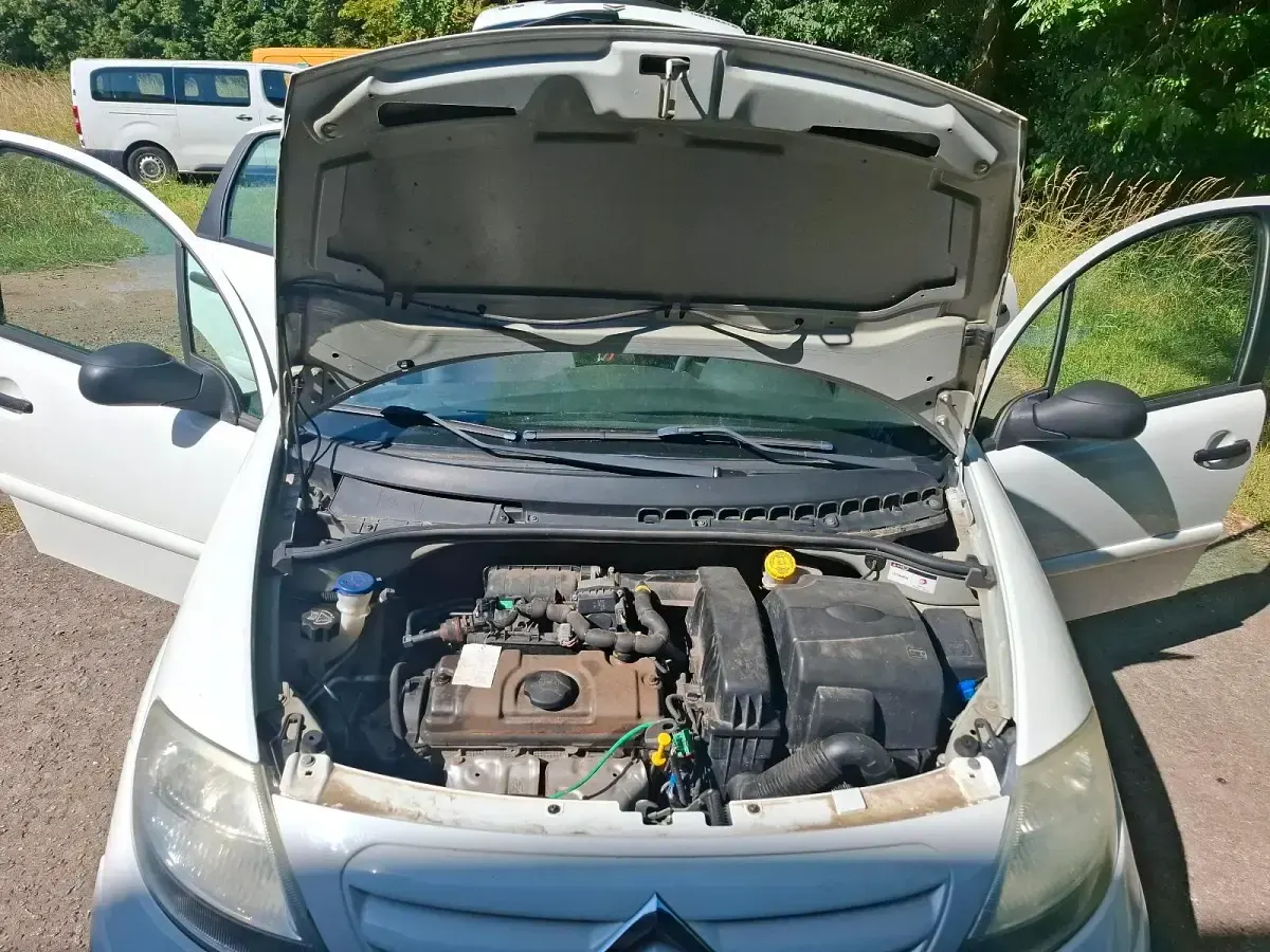 Gebraucht Citroën C3 60 PS (44 kW) 2009 Weiß Kleinwagen