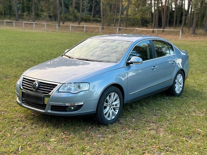 Gebraucht 2009 VW Passat Limousine | 2.499 € (Superpreis) - Bild 1/4