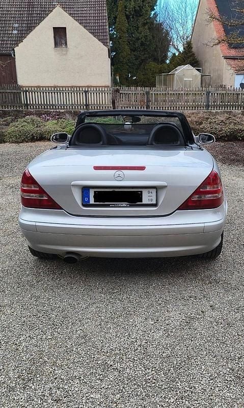 Gebraucht Mercedes SLK200 163 PS (119 kW) 2000 Silber Cabrio