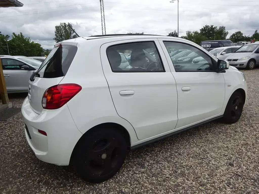 Gebraucht Mitsubishi Space Star Edition 71 PS (52 kW) 2018 Weiß Kleinwagen