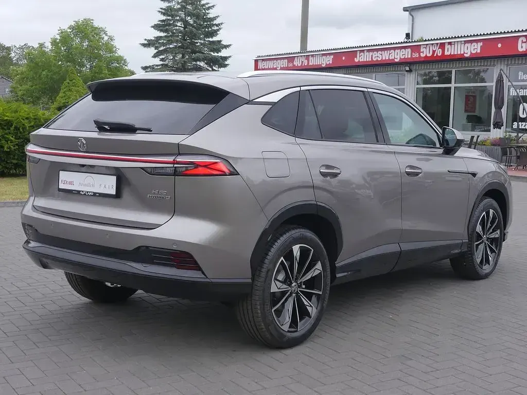 Neu MG HS Luxury 224 PS (164 kW) 2026 Silber SUV