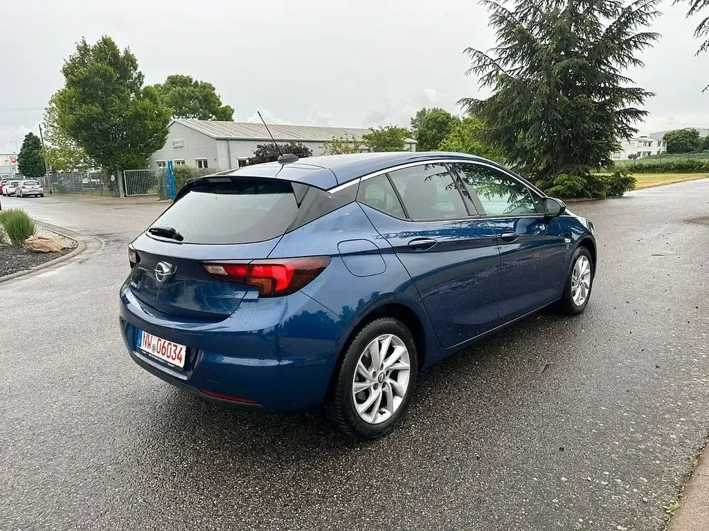 Gebraucht Opel Astra Elegance 131 PS (96 kW) 2021 Blau Limousine