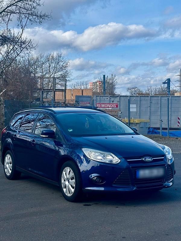 Gebraucht Ford Focus 150 PS (110 kW) 2013 Blau Kombi