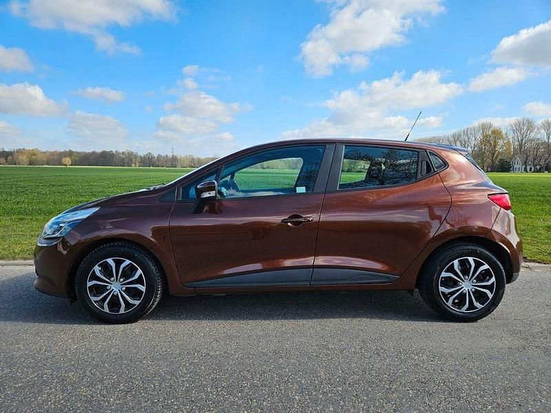 Gebraucht Renault Clio IV Dynamique 73 PS (53 kW) 2013 Braun Limousine