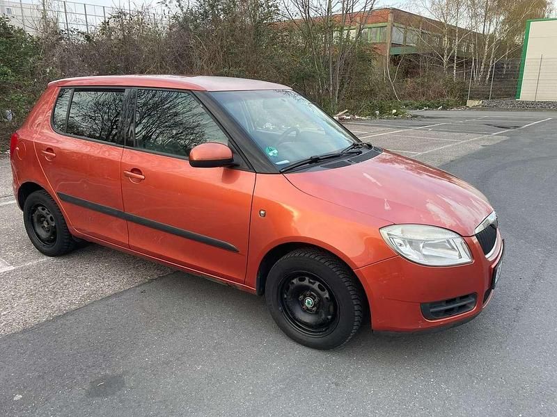 Gebraucht Skoda Fabia 60 PS (44 kW) 2008 Orange Limousine