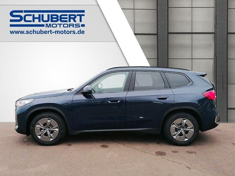 Neu BMW iX1 150 kW (204 PS) 2025 Blau SUV