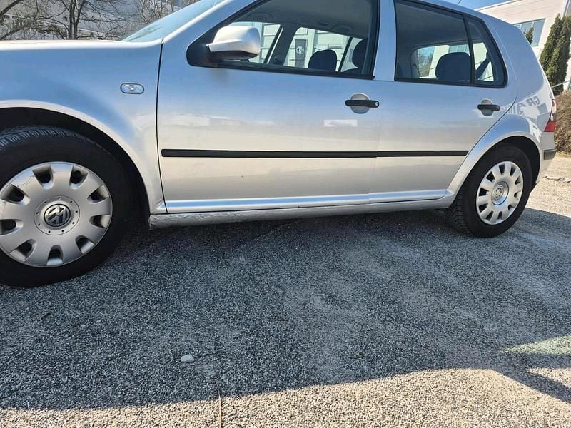 Gebraucht VW Golf IV 75 PS (55 kW) 2002 Silber Limousine