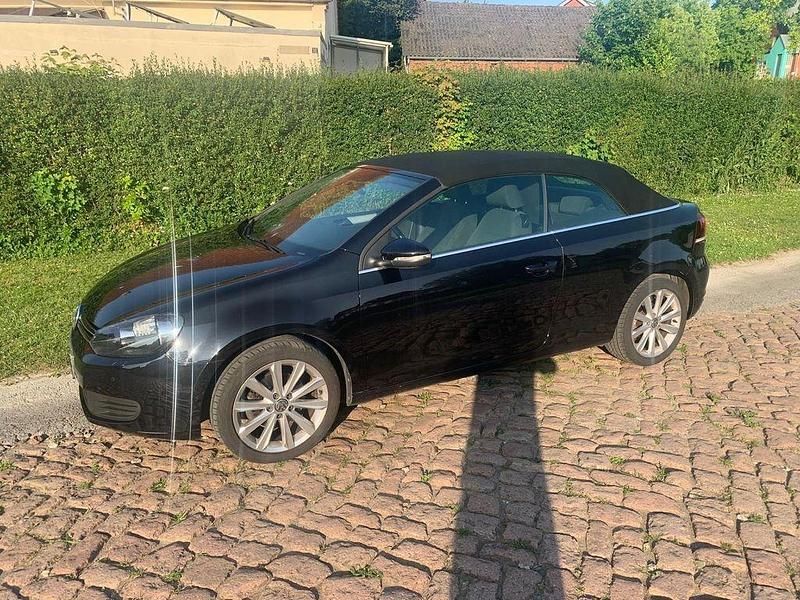 Schwarz Gebraucht 2012 VW Golf Cabriolet Cabrio | 8.900 € (Fairer Preis) - Bild 1/4