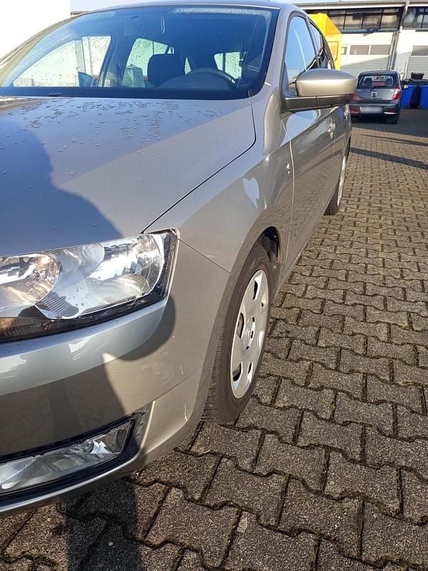 Second-hand Skoda Rapid 86 CP (63 kW) 2014 Argintiu Hatchback