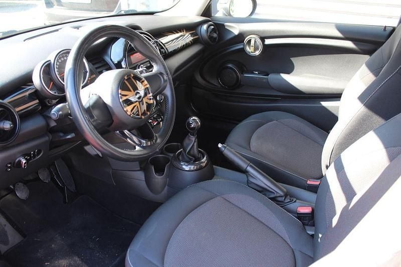 Gebraucht Mini ONE 75 PS (55 kW) 2017 Grau Kleinwagen