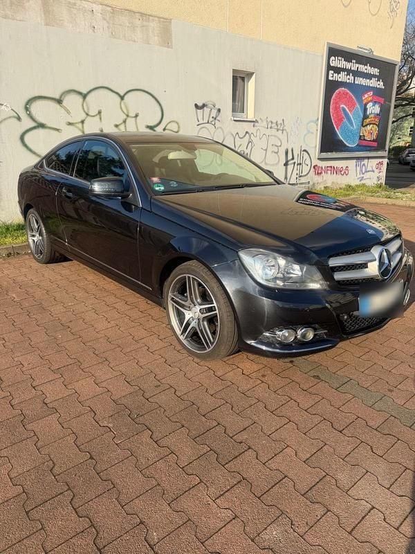 Gebraucht Mercedes C250 204 PS (150 kW) 2012 Grau Coupé