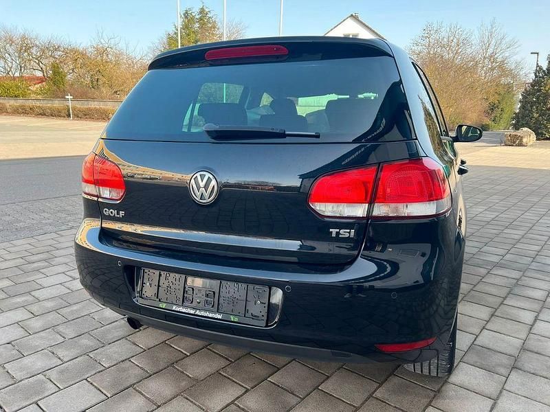 Gebraucht VW Golf VII Match 105 PS (77 kW) 2012 Schwarz Limousine