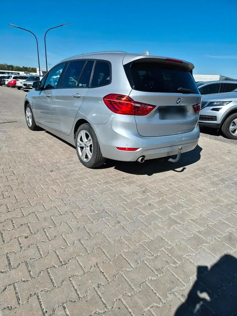 Gebraucht BMW 218 Gran Tourer 150 PS (110 kW) 2015 Silber Van / Kleinbus