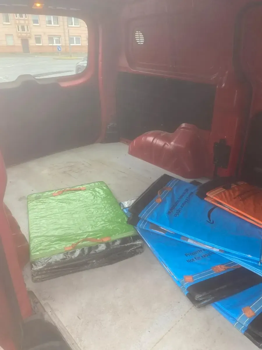 Gebraucht Hyundai H-1 2011 Rot Van / Kleinbus