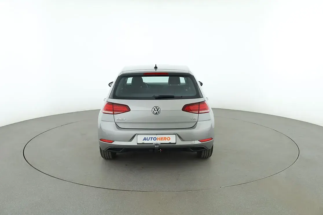 Gebraucht VW Golf VII Edition 110 PS (80 kW) 2017 Silber Limousine