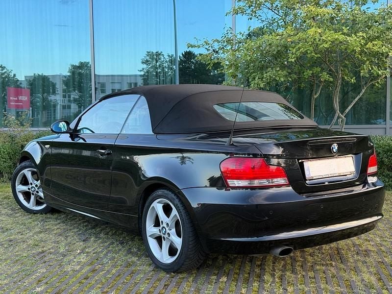 Gebraucht BMW 120 Cabriolet Advantage 170 PS (125 kW) 2009 Schwarz Cabrio