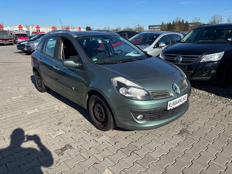 Gebraucht Renault Clio GrandTour Dynamique 101 PS (74 kW) 2008 Grün Kombi