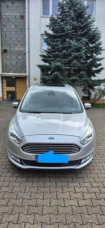 Gebraucht Ford Galaxy Titanium 209 PS (153 kW) 2018 Silber Van / Kleinbus