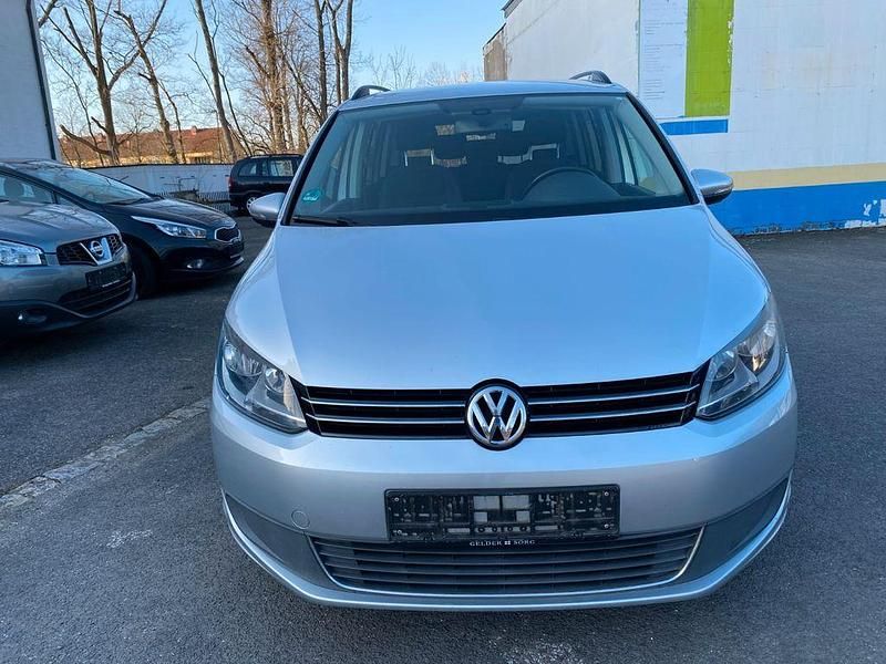 Silber Gebraucht 2011 VW Touran Comfortline Van / Kleinbus | 4.600 € (Guter Preis) - Bild 1/4