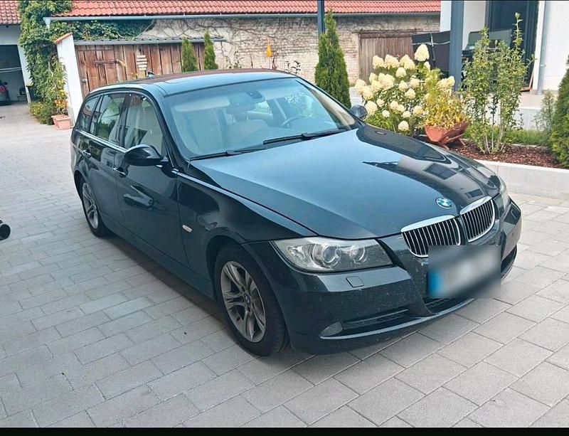 Second-hand BMW 325 218 CP (160 kW) 2008 Negru Break