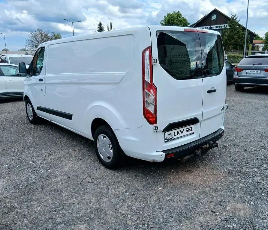 Gebraucht Ford Transit Custom 131 PS (96 kW) 2018 Weiß Van / Kleinbus
