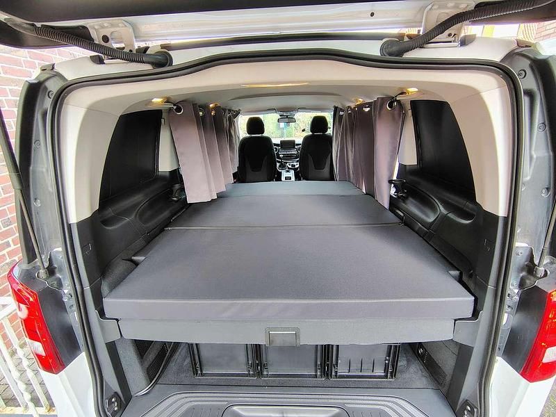 Gebraucht Mercedes V200 136 PS (100 kW) 2015 Weiß Van / Kleinbus