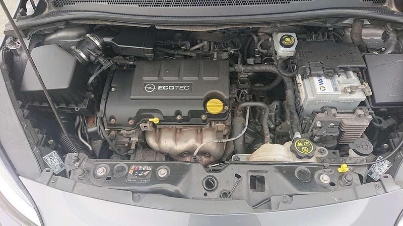 Gebraucht Opel Corsa drive 90 PS (66 kW) 2016 Grau Kleinwagen