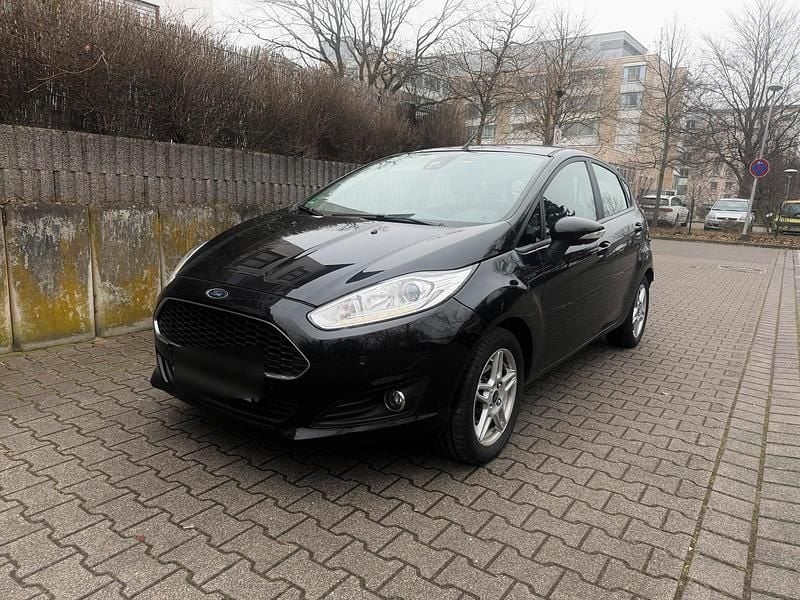 Schwarz Gebraucht 2017 Ford Fiesta Limousine | 6.500 € (Fairer Preis) - Bild 1/4