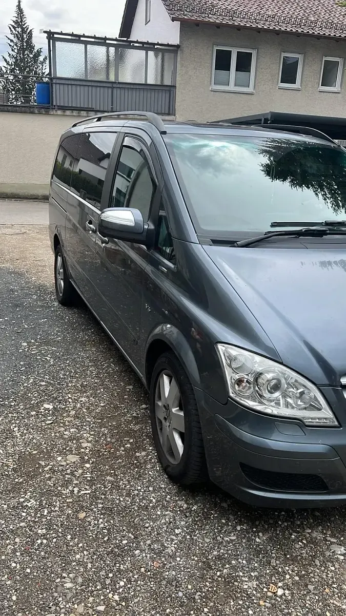 Gebraucht Mercedes Viano 224 PS (164 kW) 2011 Grau Van / Kleinbus