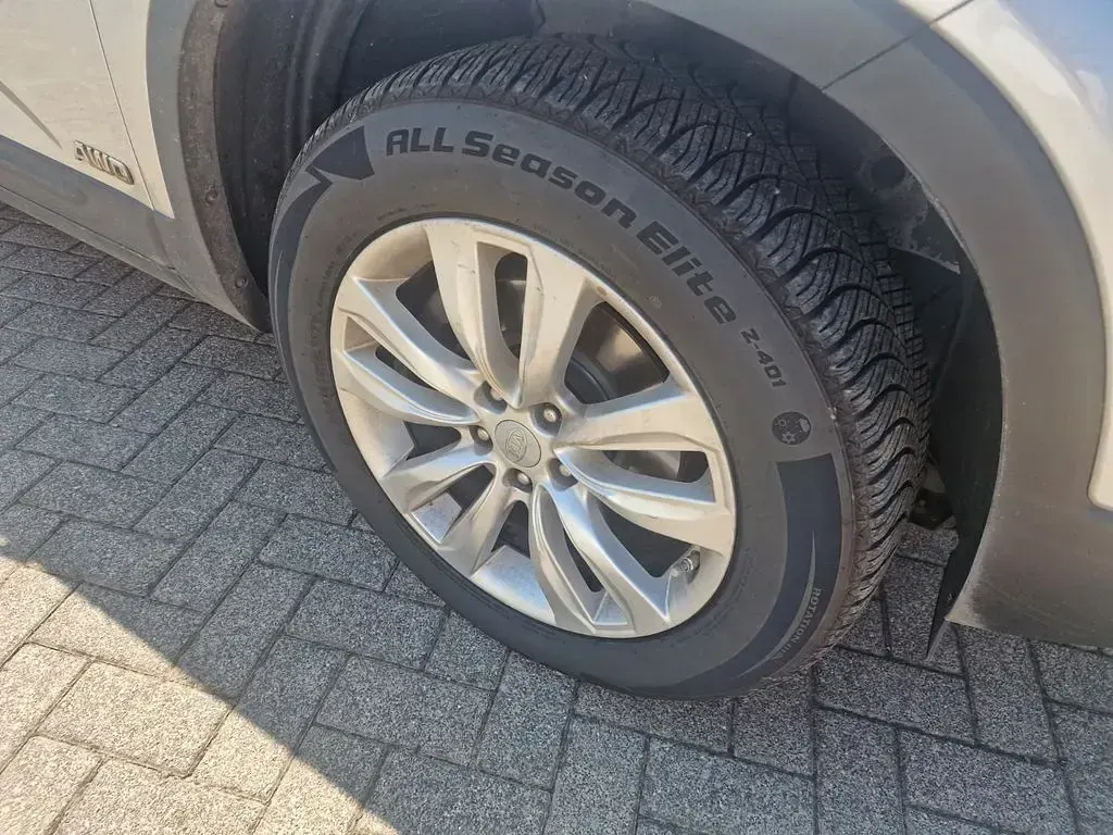 Gebraucht Kia Sorento Exclusive 197 PS (144 kW) 2011 Silber SUV