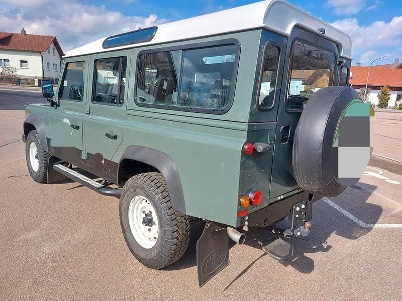 Gebraucht Land Rover Defender 122 PS (89 kW) 2014 Grün Kombi