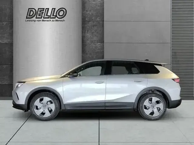Neu Opel Grandland X Edition 145 PS (106 kW) 2026 Kristall silber SUV