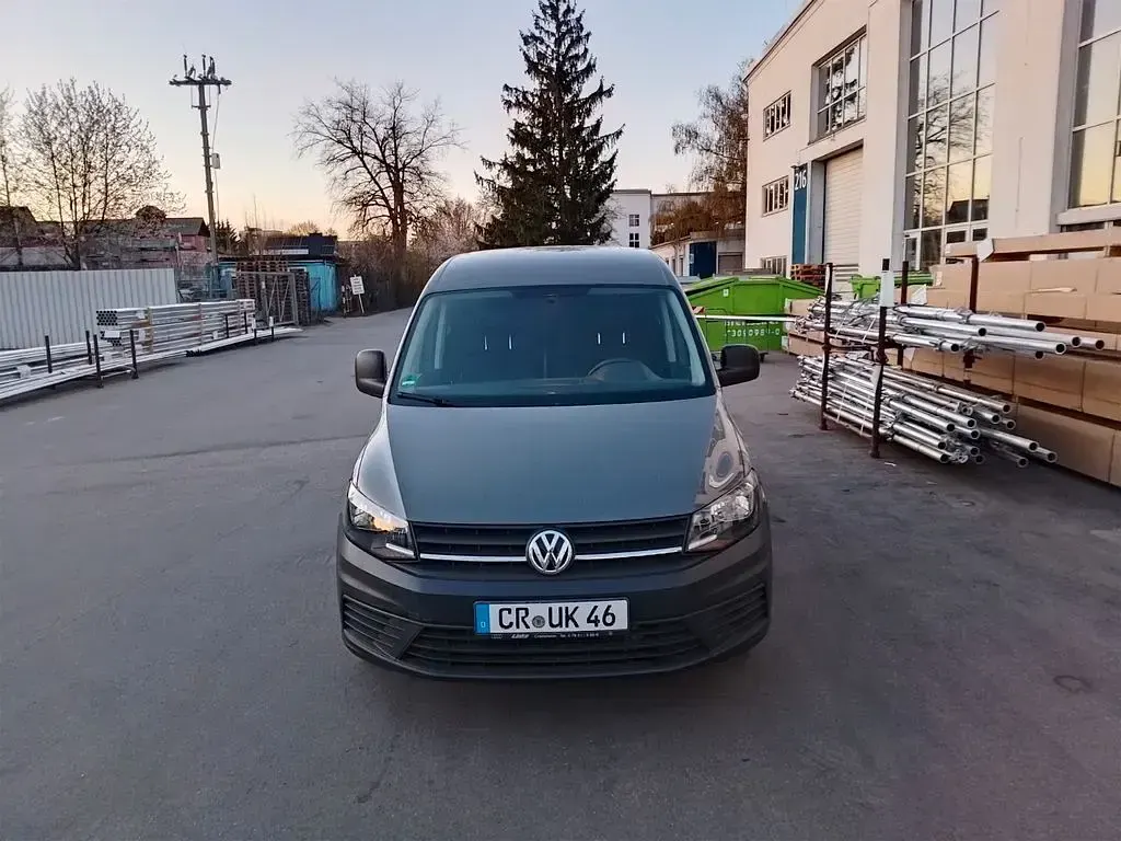 Second-hand VW Caddy Conceptline 102 CP (75 kW) 2019 Gri Monovolum