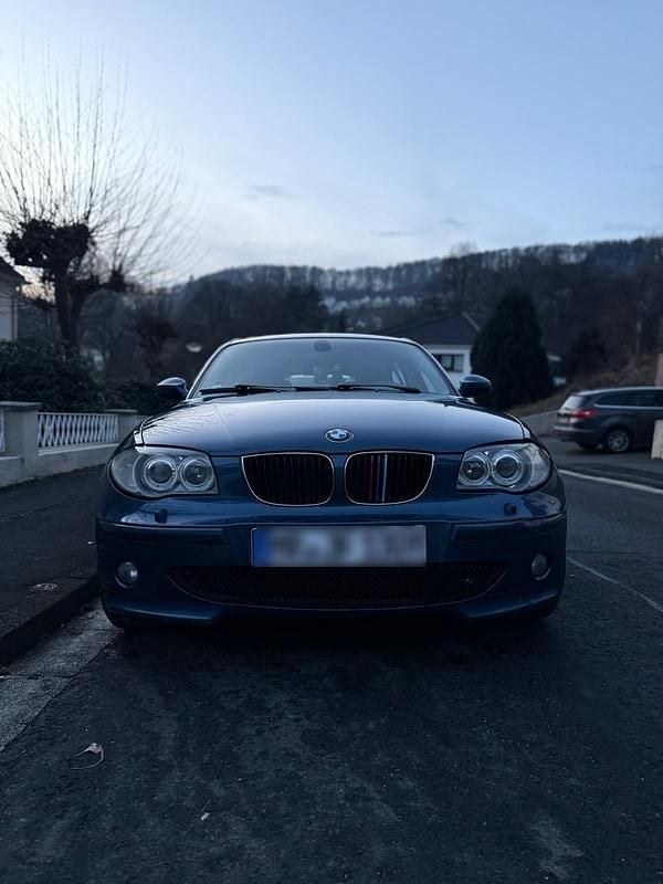 Gebraucht BMW 118 129 PS (94 kW) 2005 Blau Kleinwagen