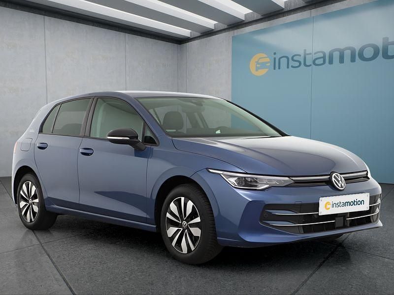 Gebraucht VW Golf VIII 150 PS (110 kW) 2025 Blau Kleinwagen